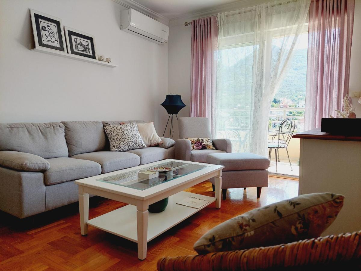 Aska Apartment บาร์ ภายนอก รูปภาพ