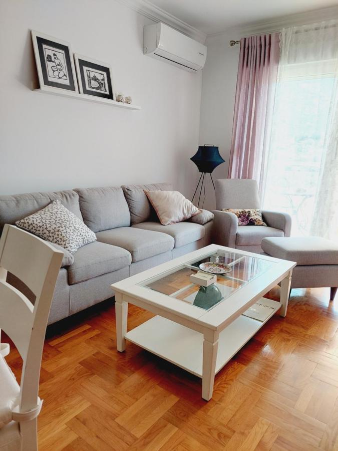 Aska Apartment บาร์ ภายนอก รูปภาพ