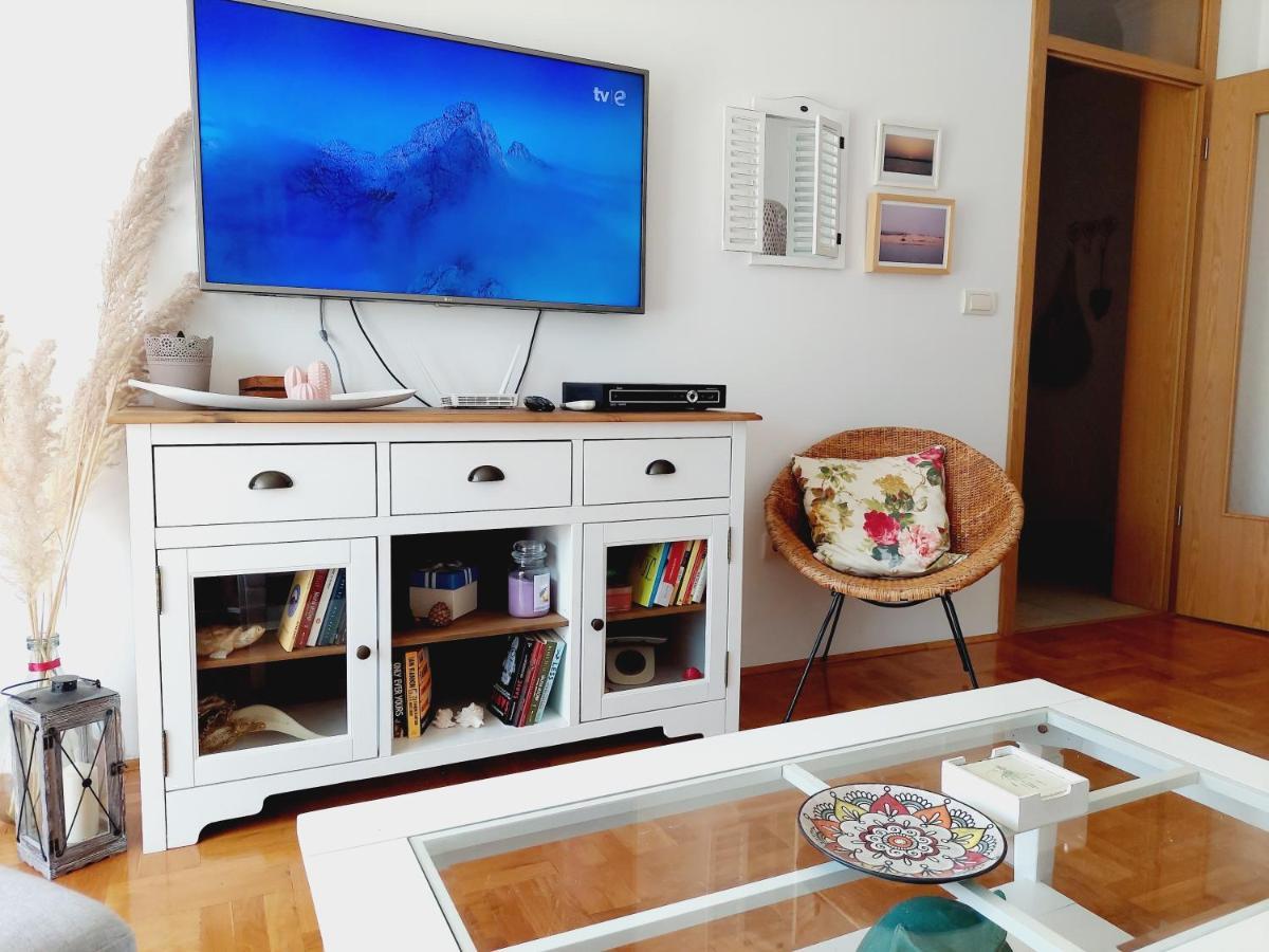 Aska Apartment บาร์ ภายนอก รูปภาพ